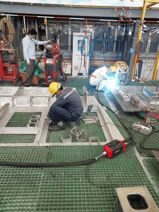 Megmeet Intermediate Wire Feeder welding Application