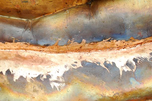 铜及铜合金焊接中熔池控制困难.jpg 铜及铜合金焊接中熔池控制困难.jpg